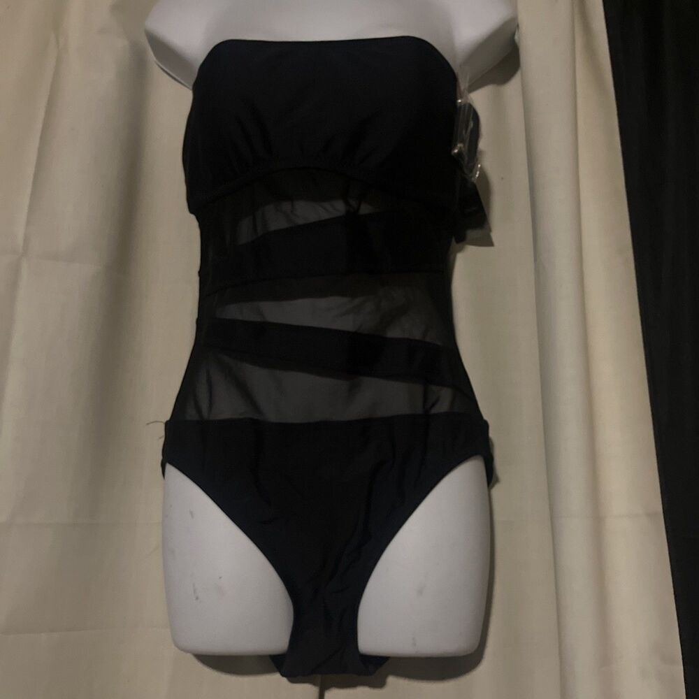 New Mossimo Swimsuit Removable Pads One Piece Bathing Suit Swim Black Halter M